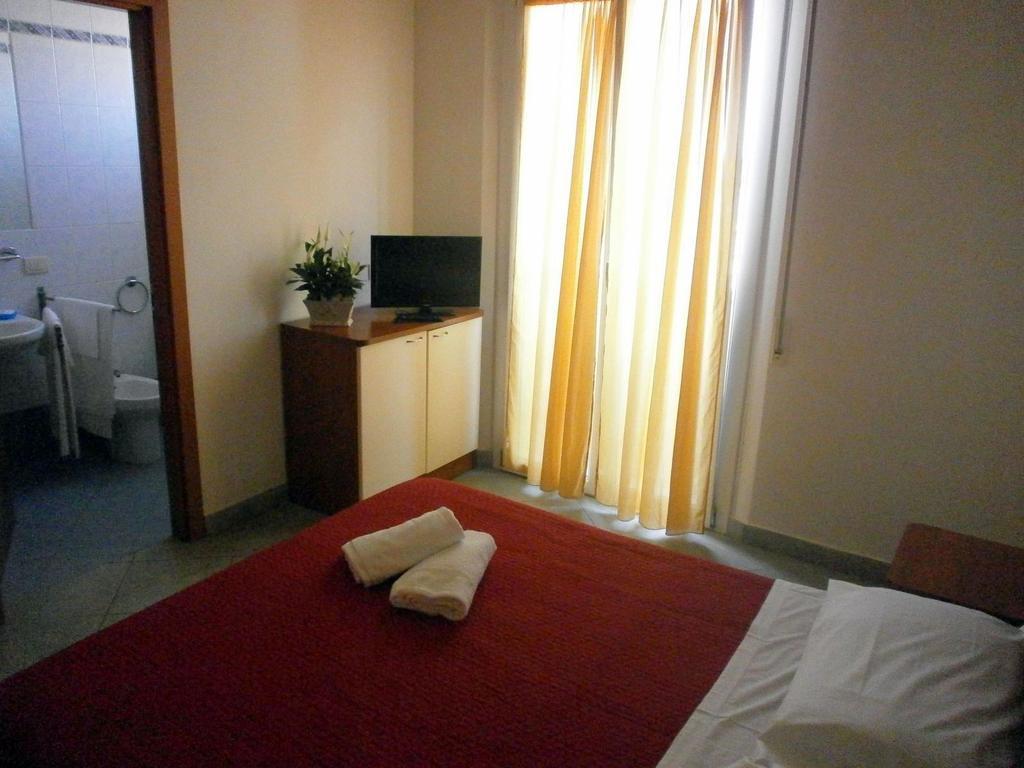 Residence Carioca Rimini Buitenkant foto
